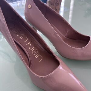 Calvin Klein Women's Pink Pumps